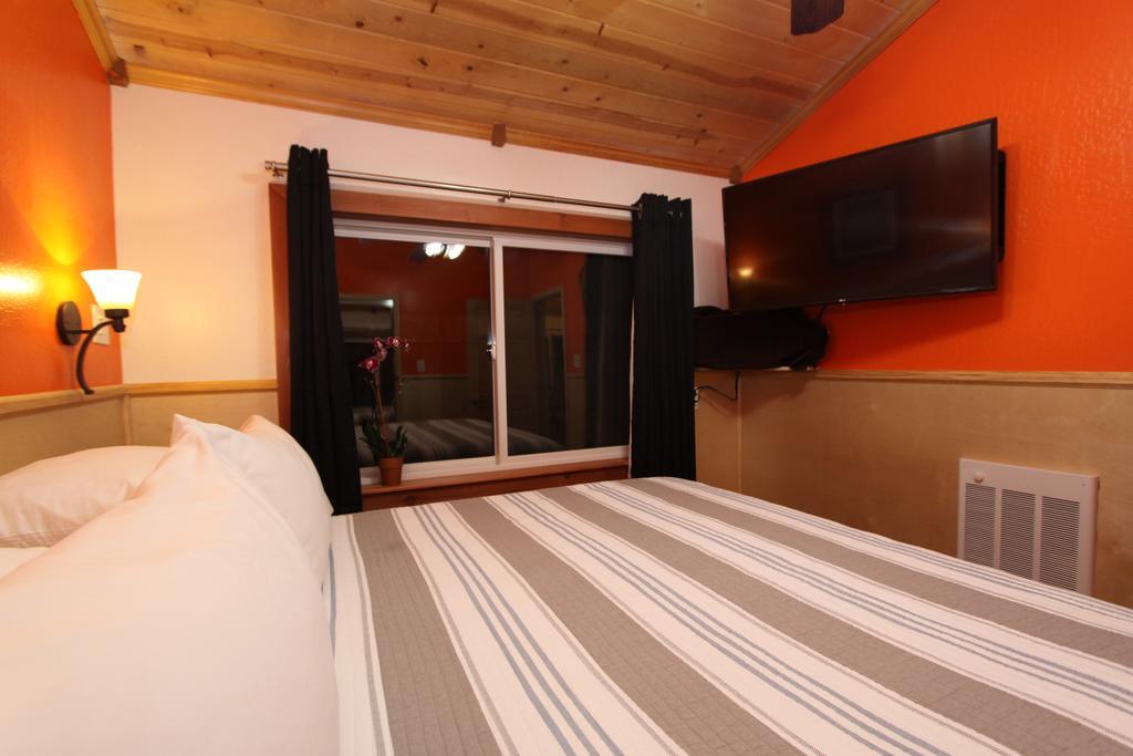 The Woods Hotel - Gay Lgbtq Cabins جيرنفيل المظهر الخارجي الصورة