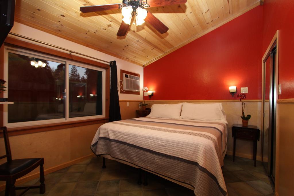 The Woods Hotel - Gay Lgbtq Cabins جيرنفيل المظهر الخارجي الصورة